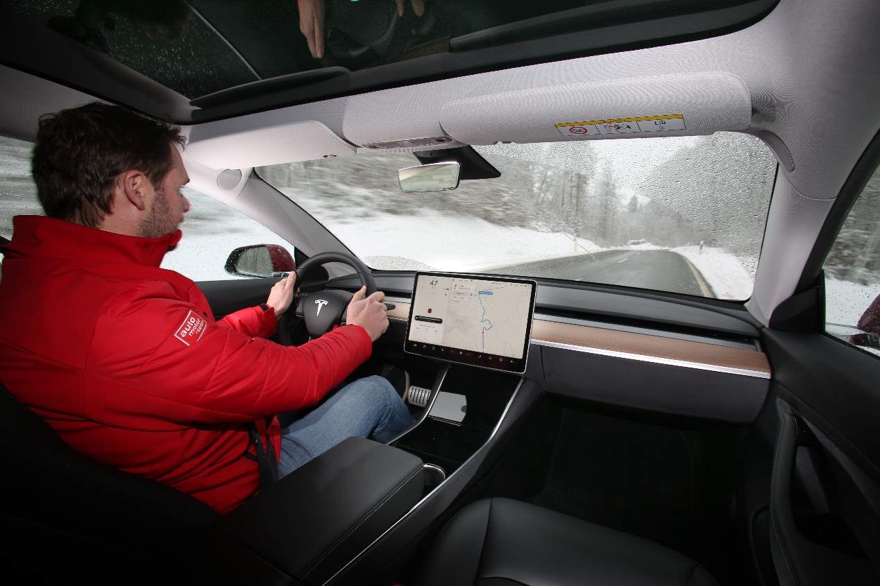 Nuestra prueba a bordo del Tesla Model 3, en imágenes