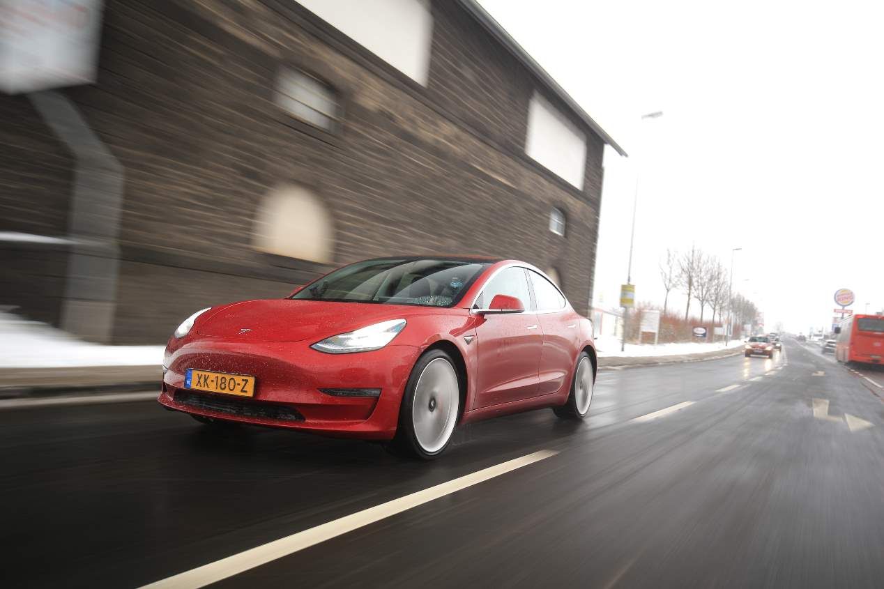 Nuestra prueba a bordo del Tesla Model 3, en imágenes