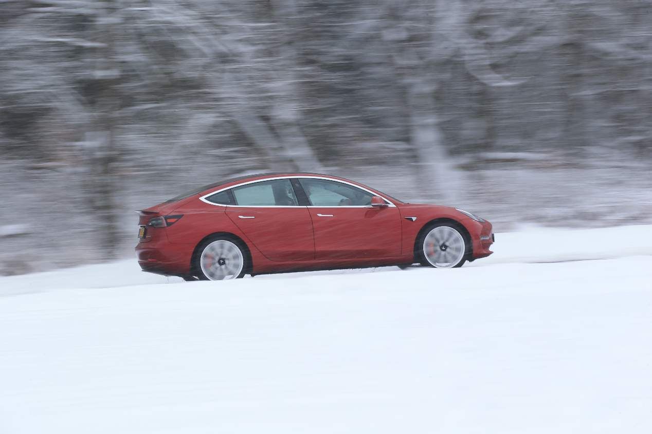 Nuestra prueba a bordo del Tesla Model 3, en imágenes
