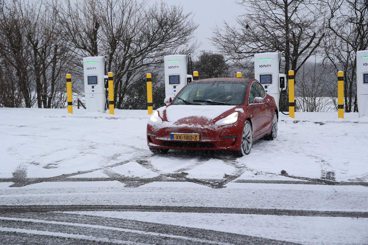 Nuestra prueba a bordo del Tesla Model 3, en imágenes