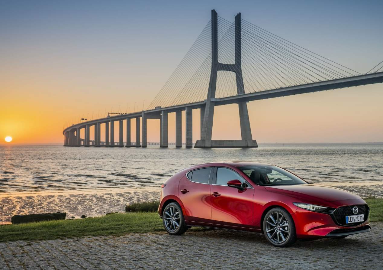 Mazda3 2019: nuevas fotos en movimiento y detalles del nuevo compacto
