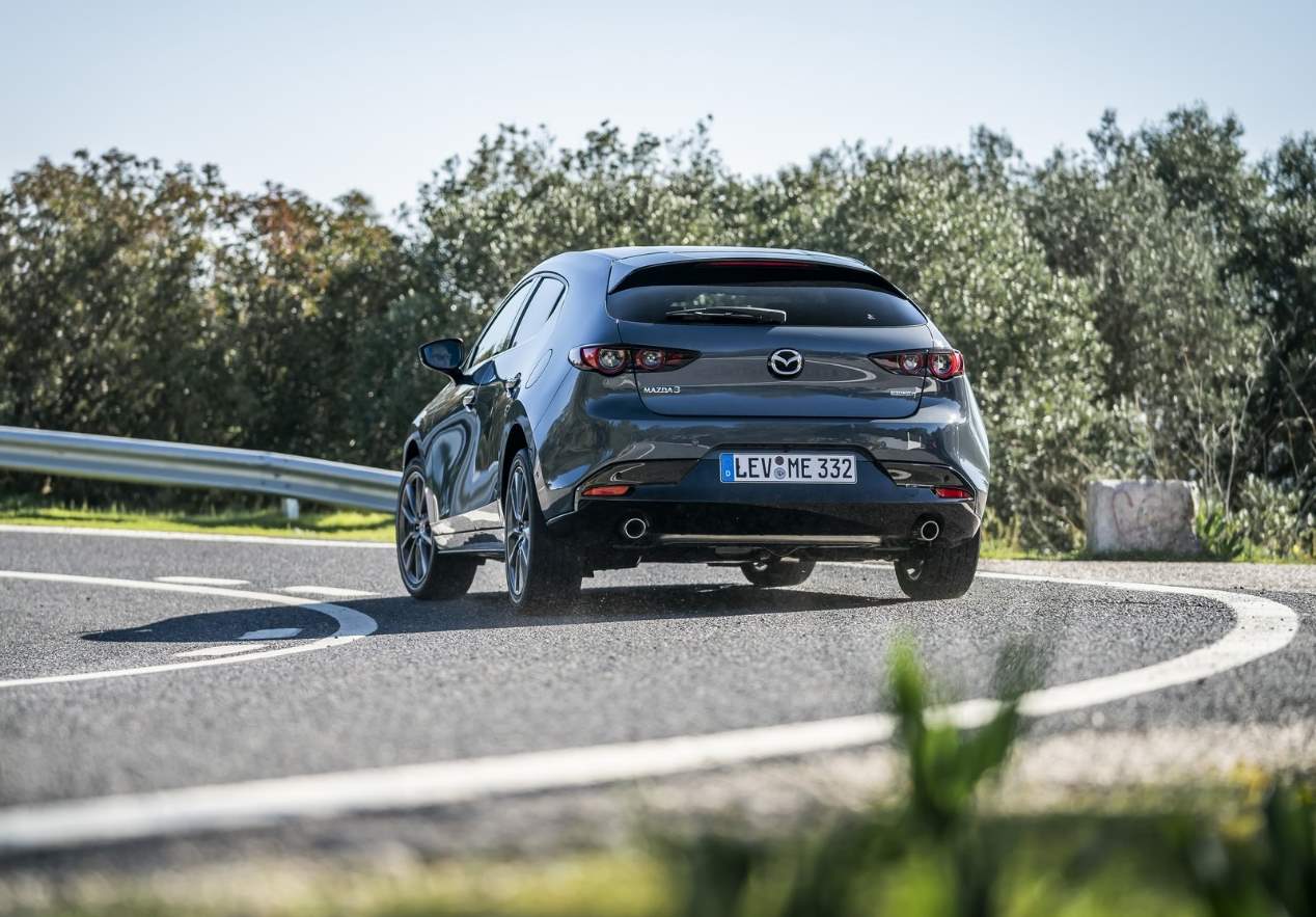 Mazda3 2019: nuevas fotos en movimiento y detalles del nuevo compacto