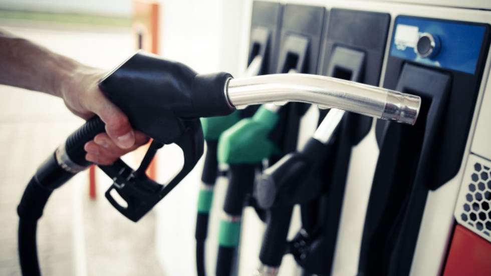 No hay marcha atrás: el Gobierno confirma la prohibición de coches Diesel, gasolina e híbridos
