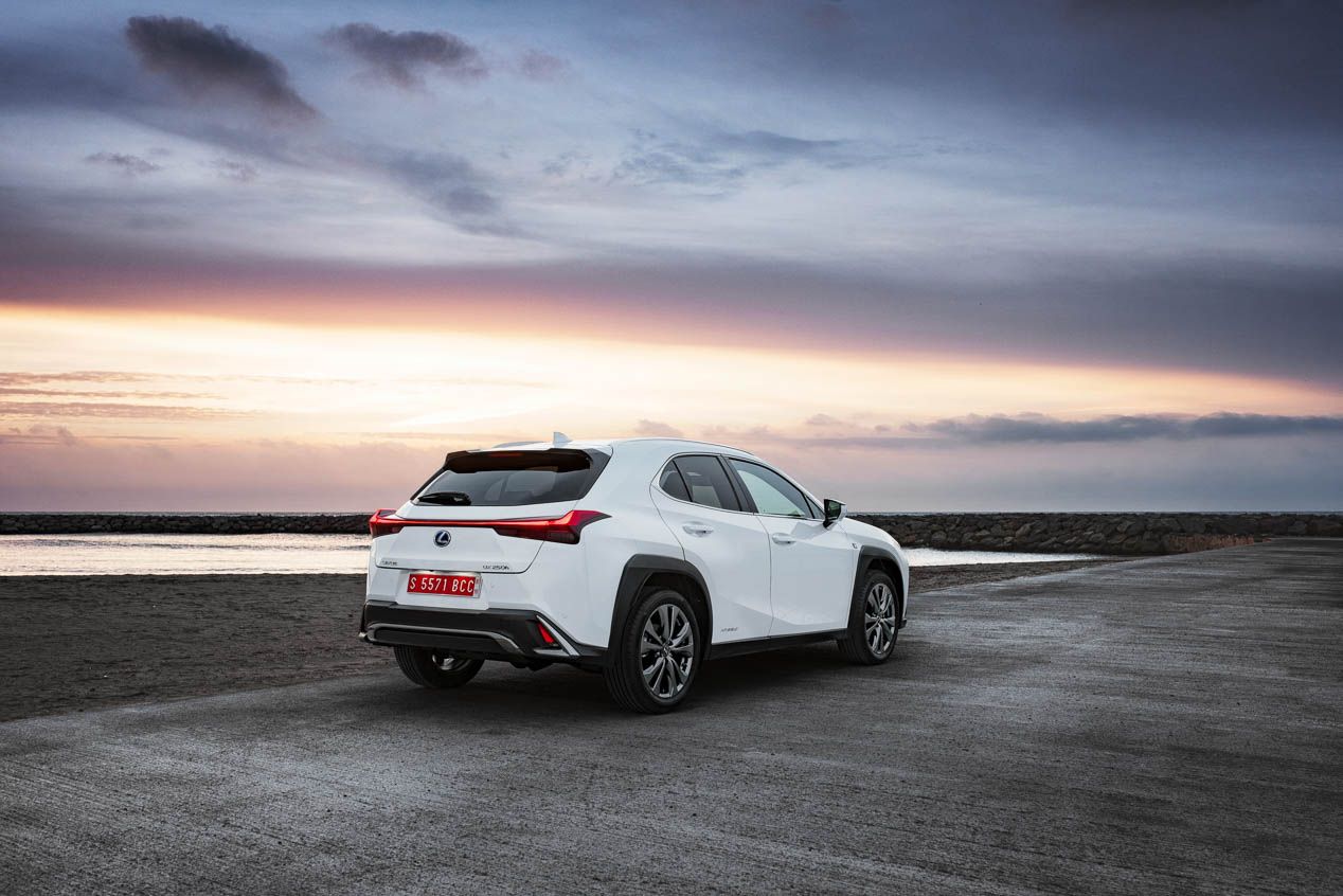 Lexus UX 250h, exclusivo crossover urbano