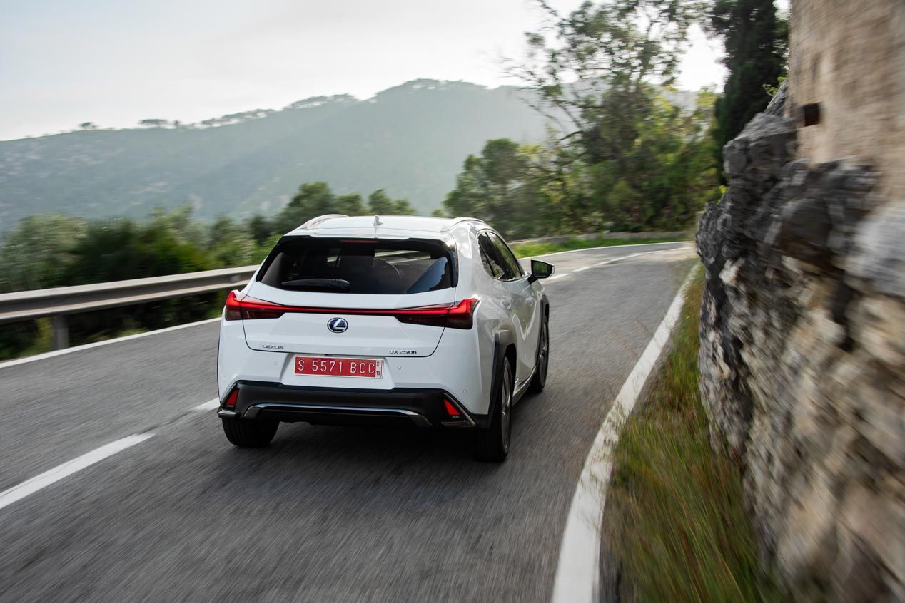 Lexus UX 250h, exclusivo crossover urbano