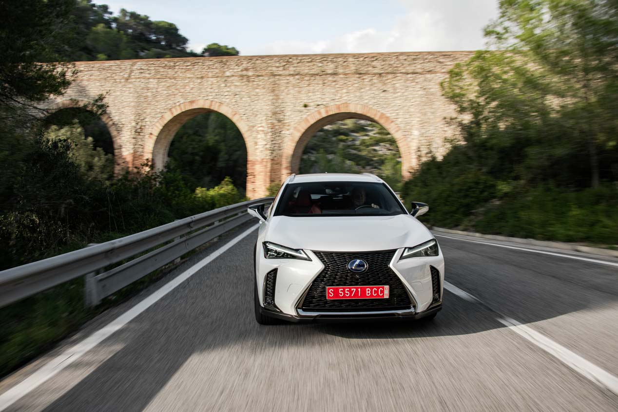 Lexus UX 250h, exclusivo crossover urbano