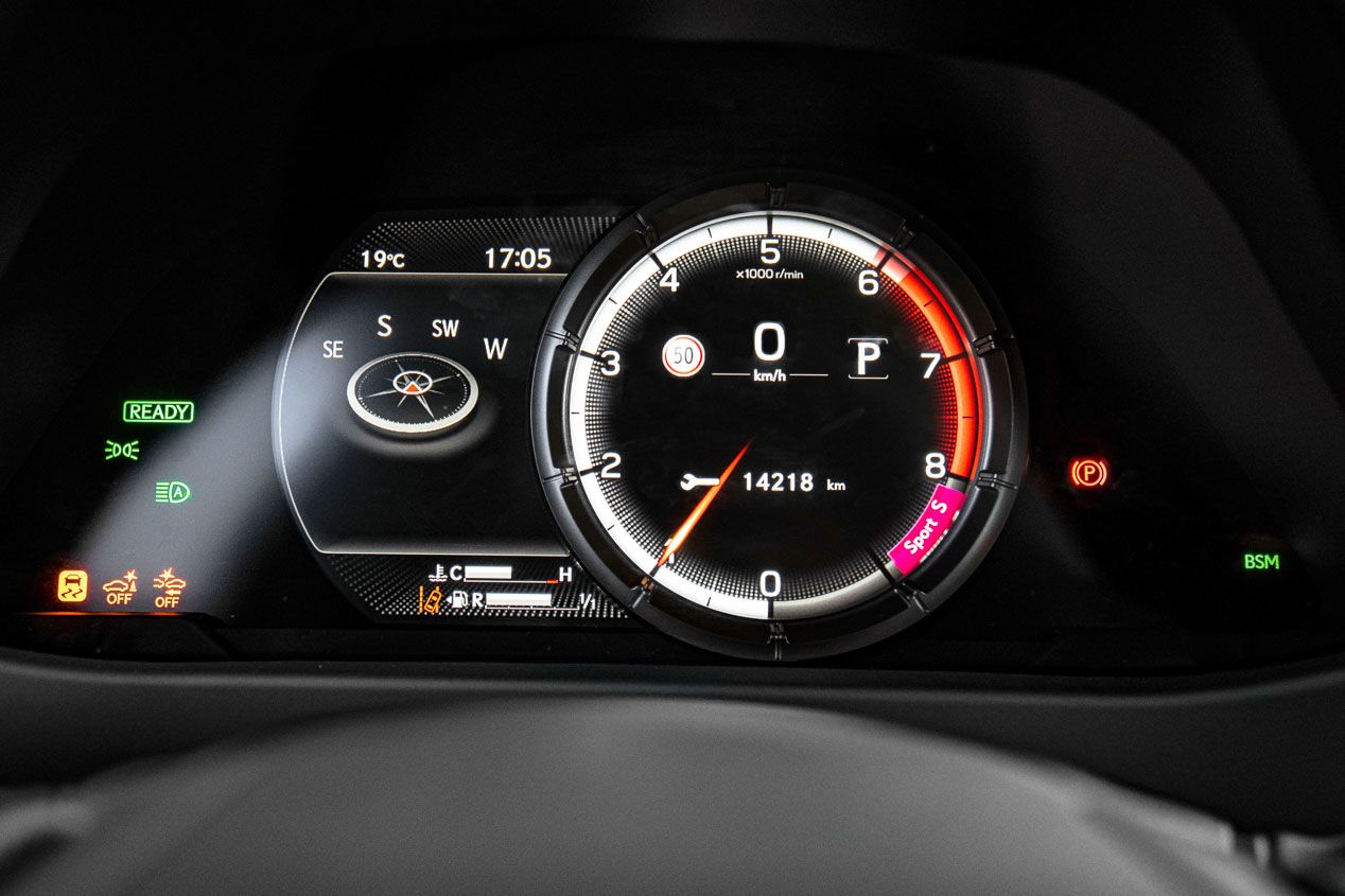 Lexus UX 250h, exclusivo crossover urbano
