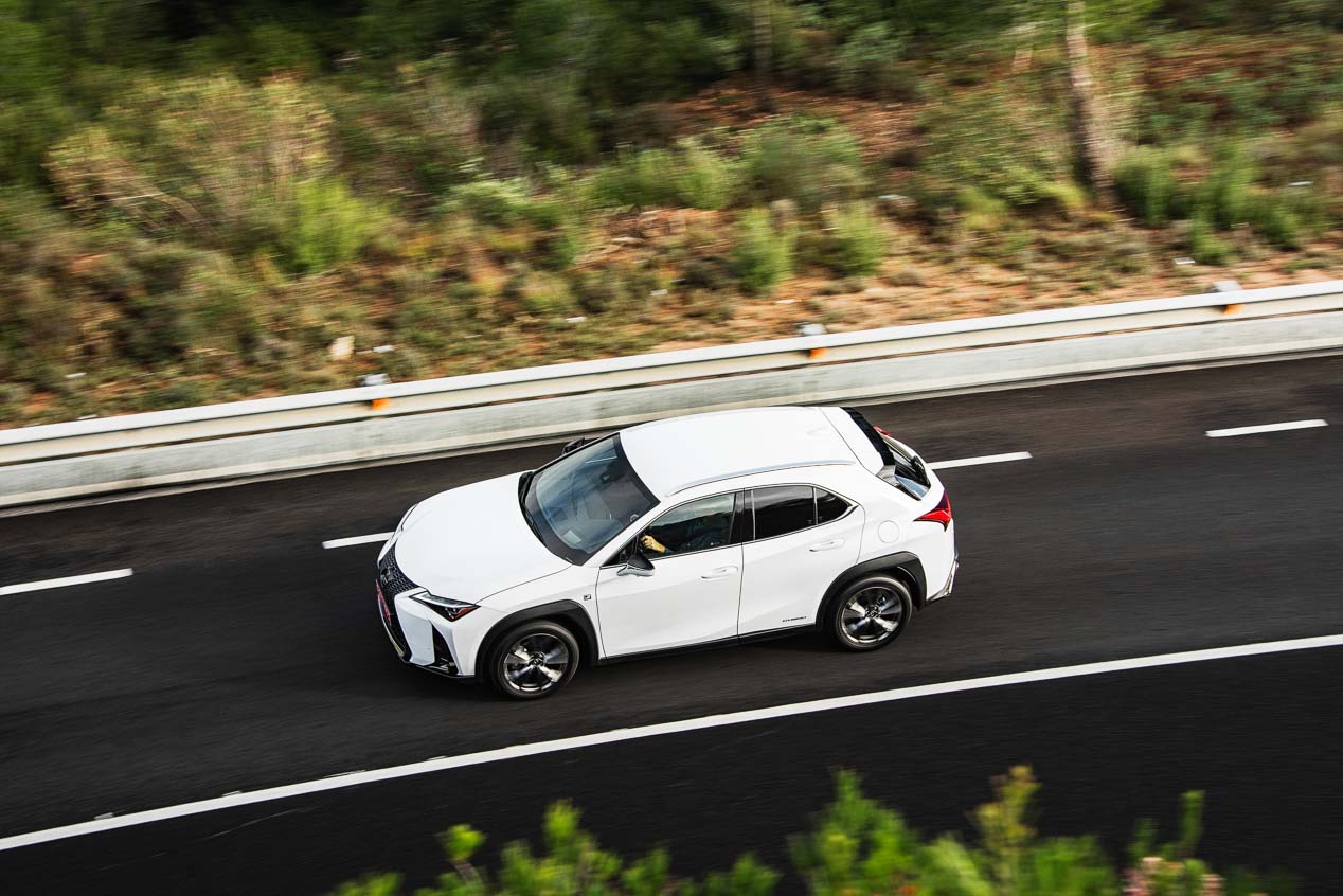 Lexus UX 250h, exclusivo crossover urbano