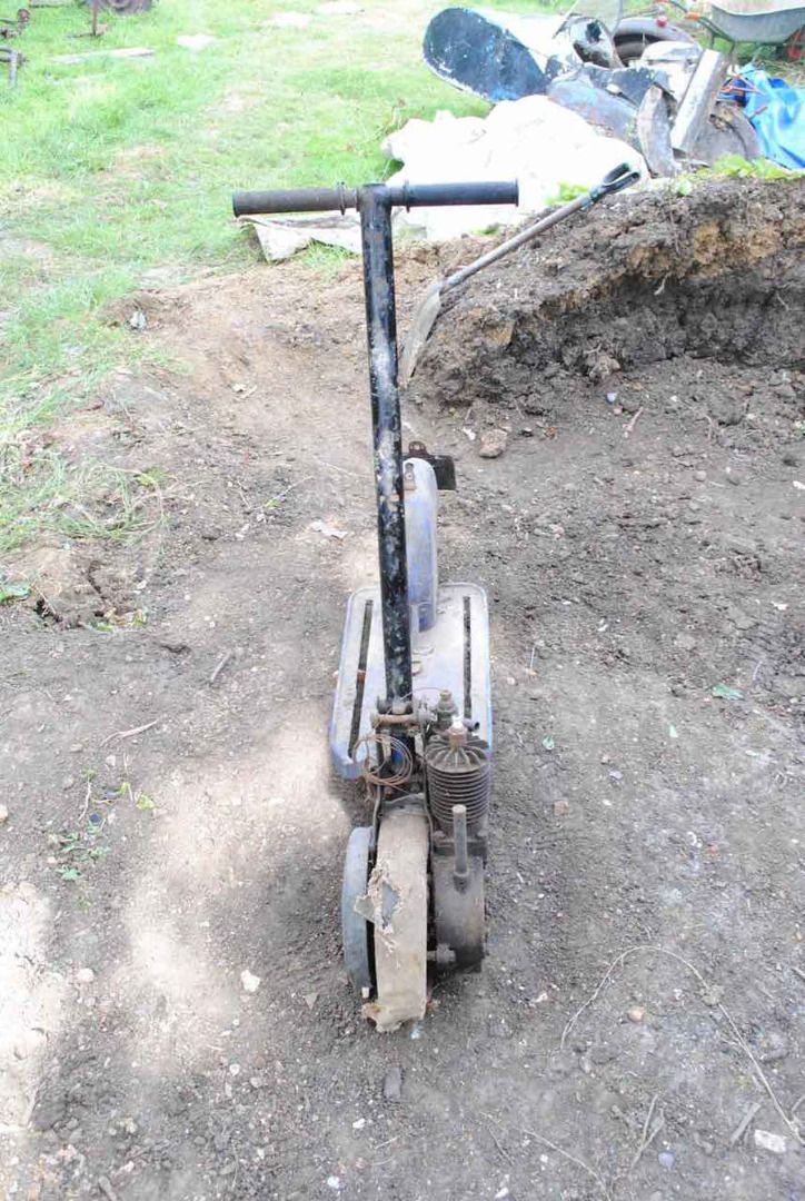 Autoped, ¿el primer patinete con motor de la historia?