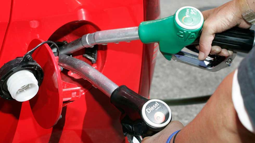 Impuesto al Diesel: el Gobierno podría aprobar su “fiscalidad verde” y más planes