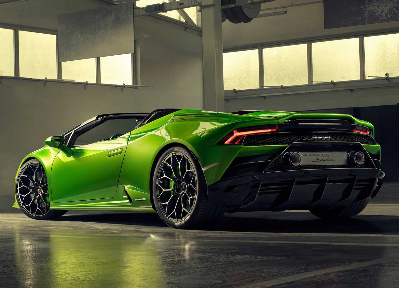 Descapotable a más de 300 km/h, así es el Lamborghini Huracan Evo Spyder