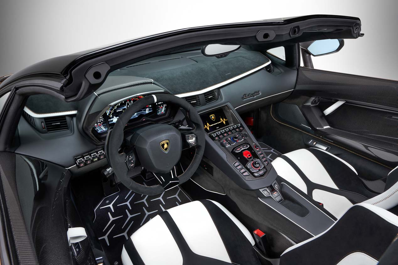 Lamborghini Aventador SVJ Roadster: 770 CV al aire libre