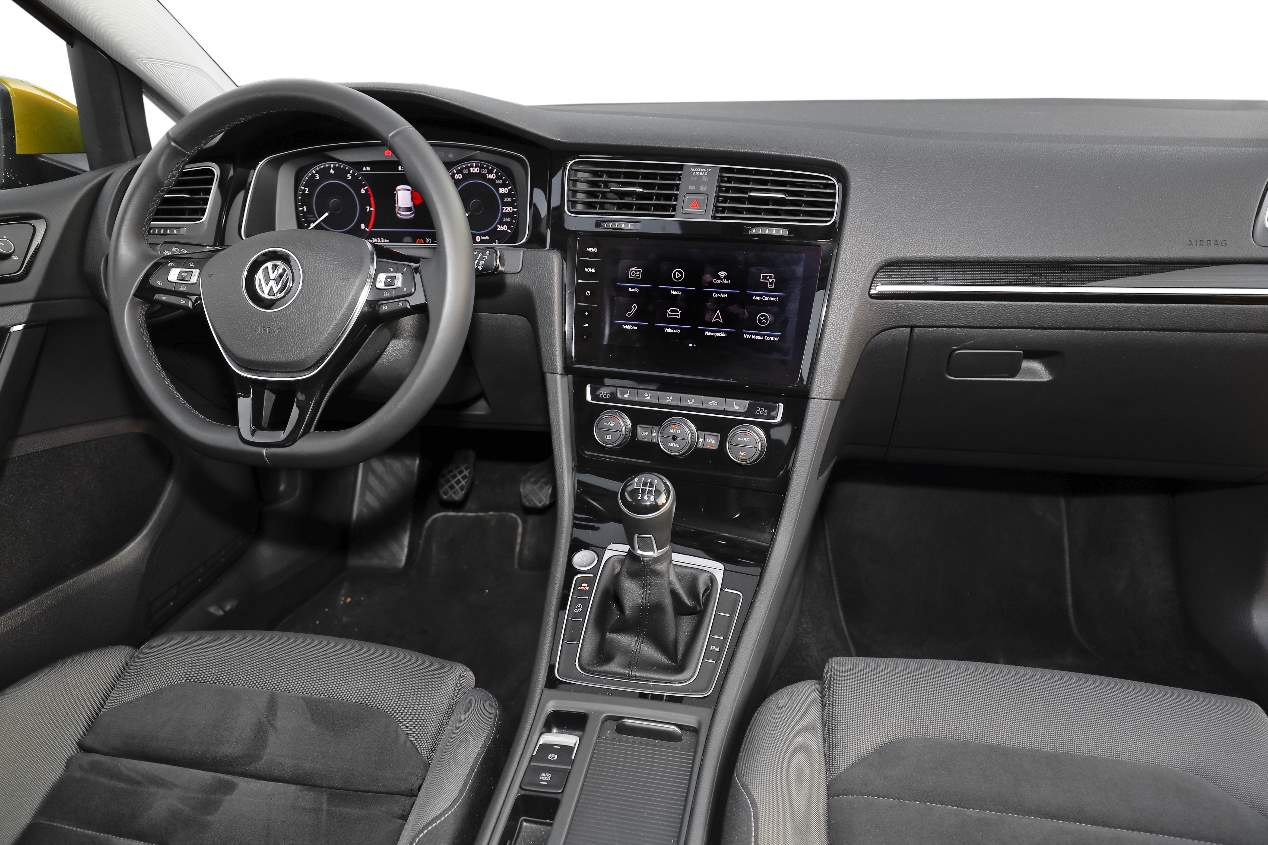 Comparativa Kia Ceed 1.4 T-GDi vs VW Golf 1.5 TSi