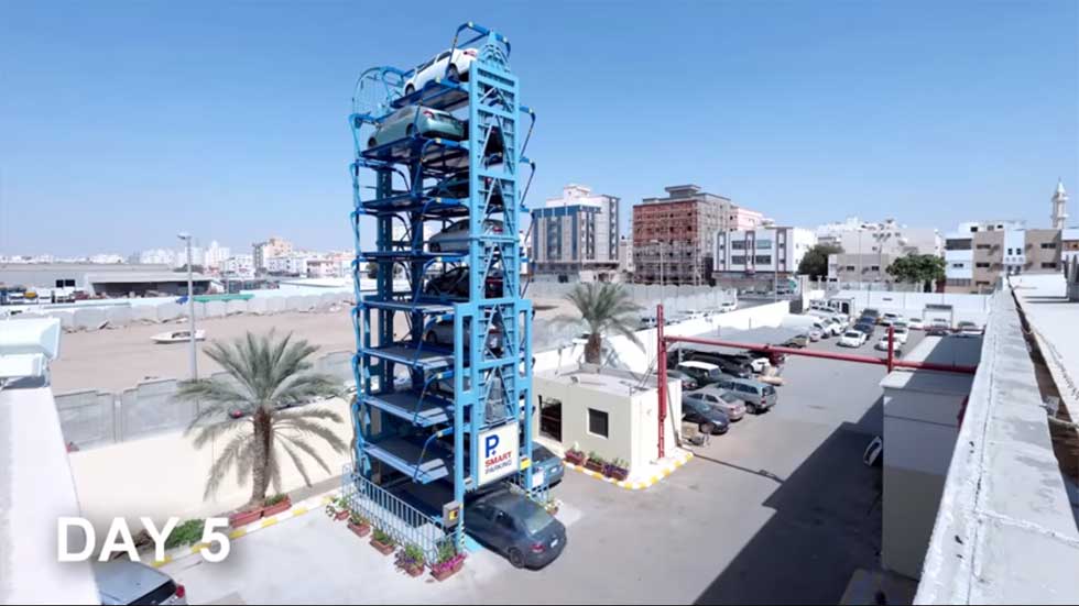 15 coches aparcados donde caben 2: el nuevo párking que llega a España (VÍDEO)