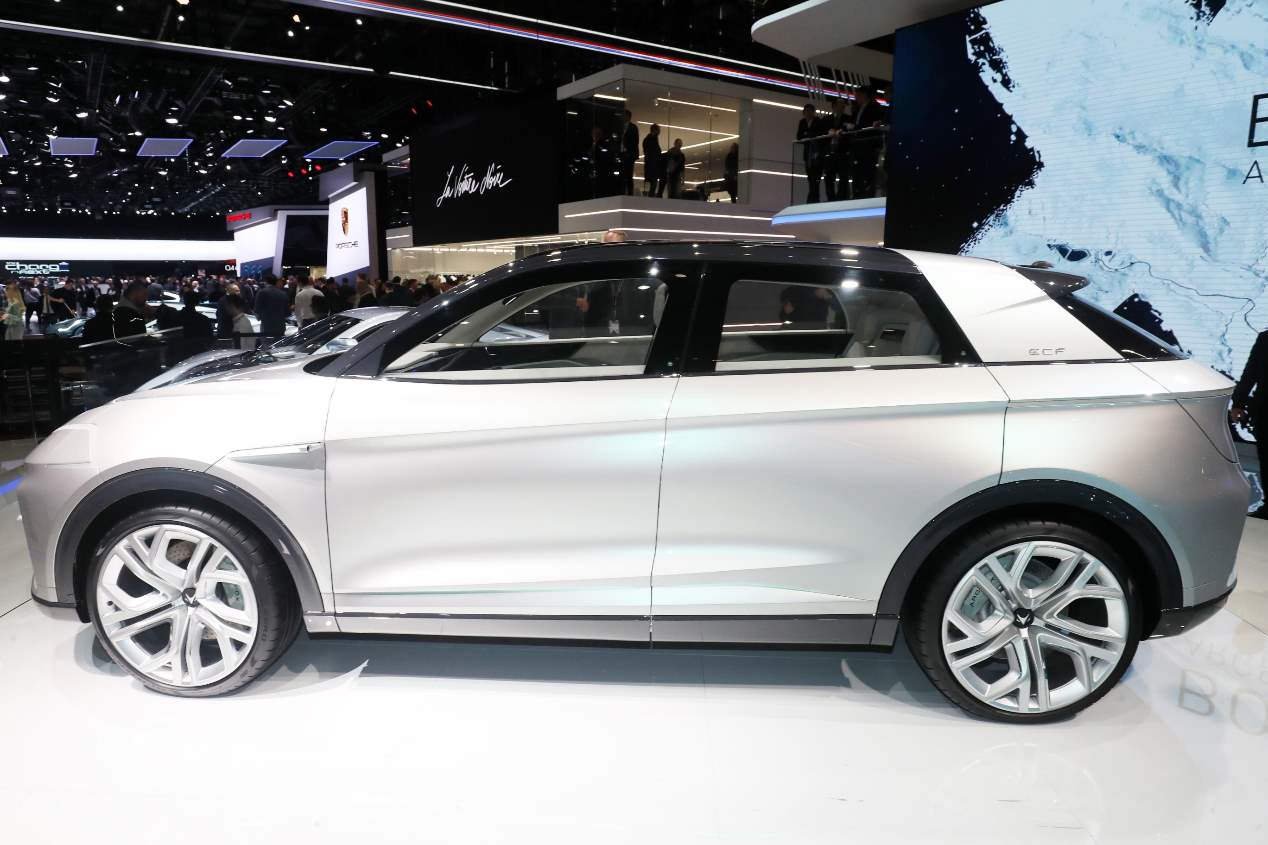 Arcfox ECF, el SUV chino diseñado por Walter de Silva, en fotos
