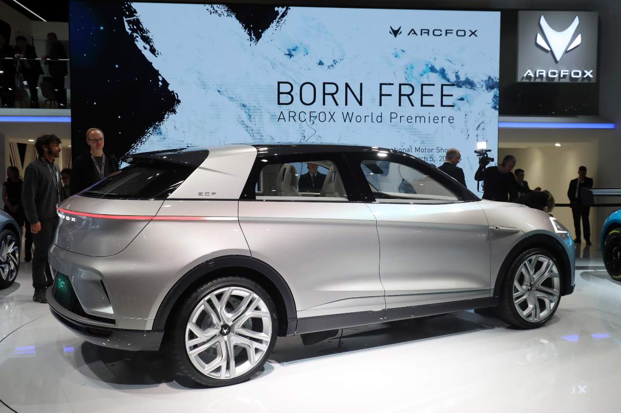 Arcfox ECF, el SUV chino diseñado por Walter de Silva, en fotos