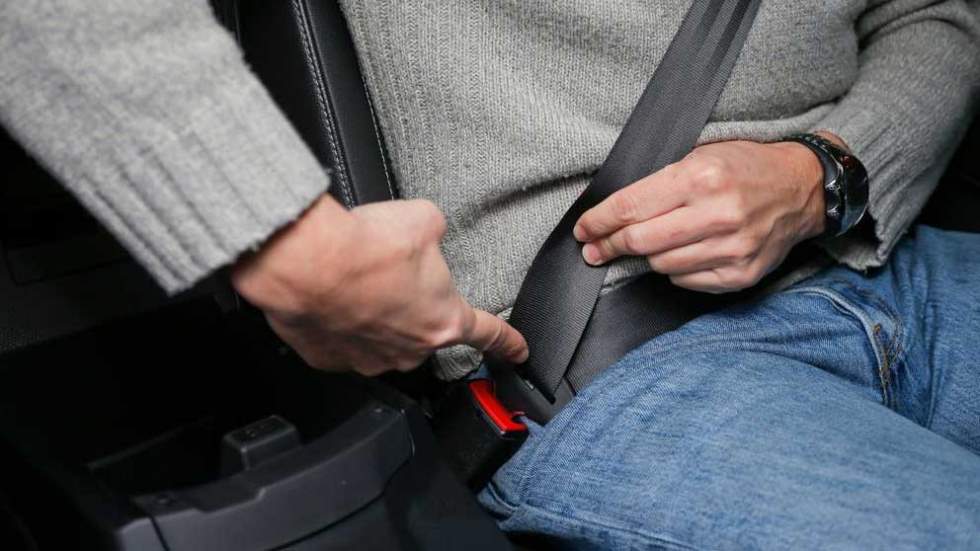 La DGT intensifica el control del uso del cinturón en una nueva campaña