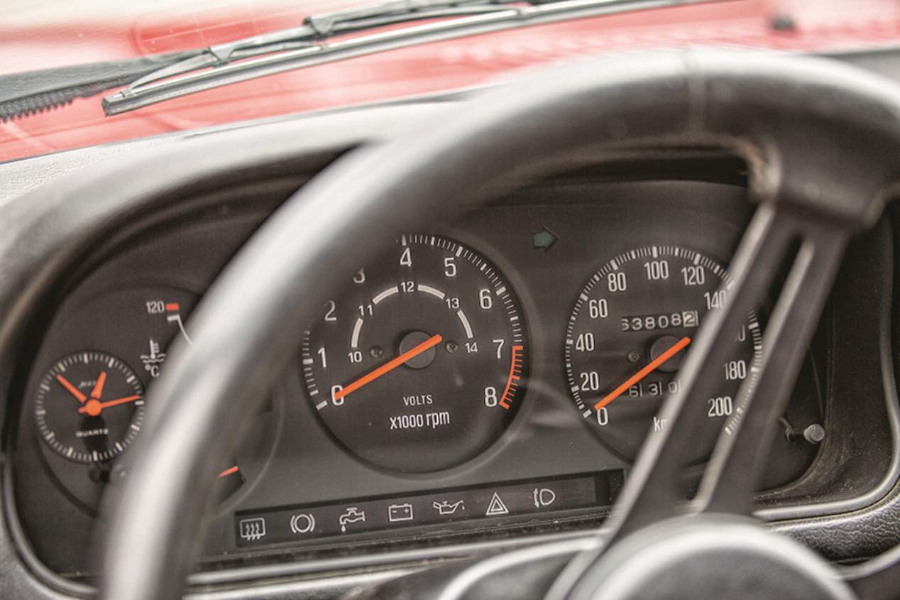 A prueba el Mazda RX-7 (1978) de primera generación