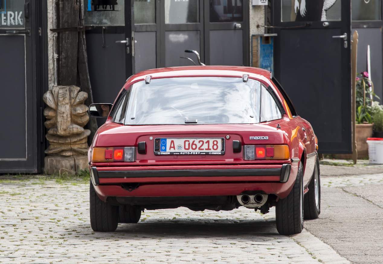 A prueba el Mazda RX-7 (1978) de primera generación