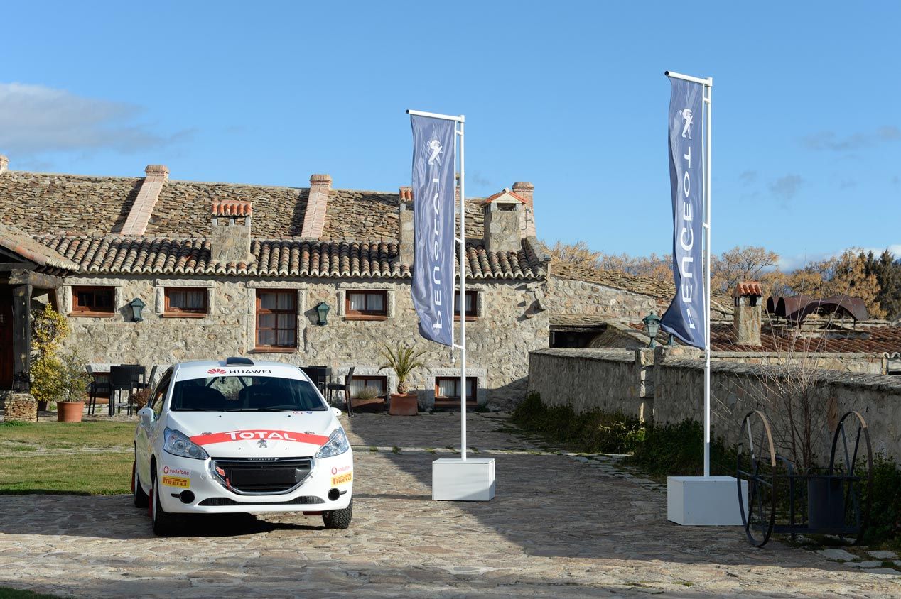 Probamos el Peugeot 208 R2 de rallyes