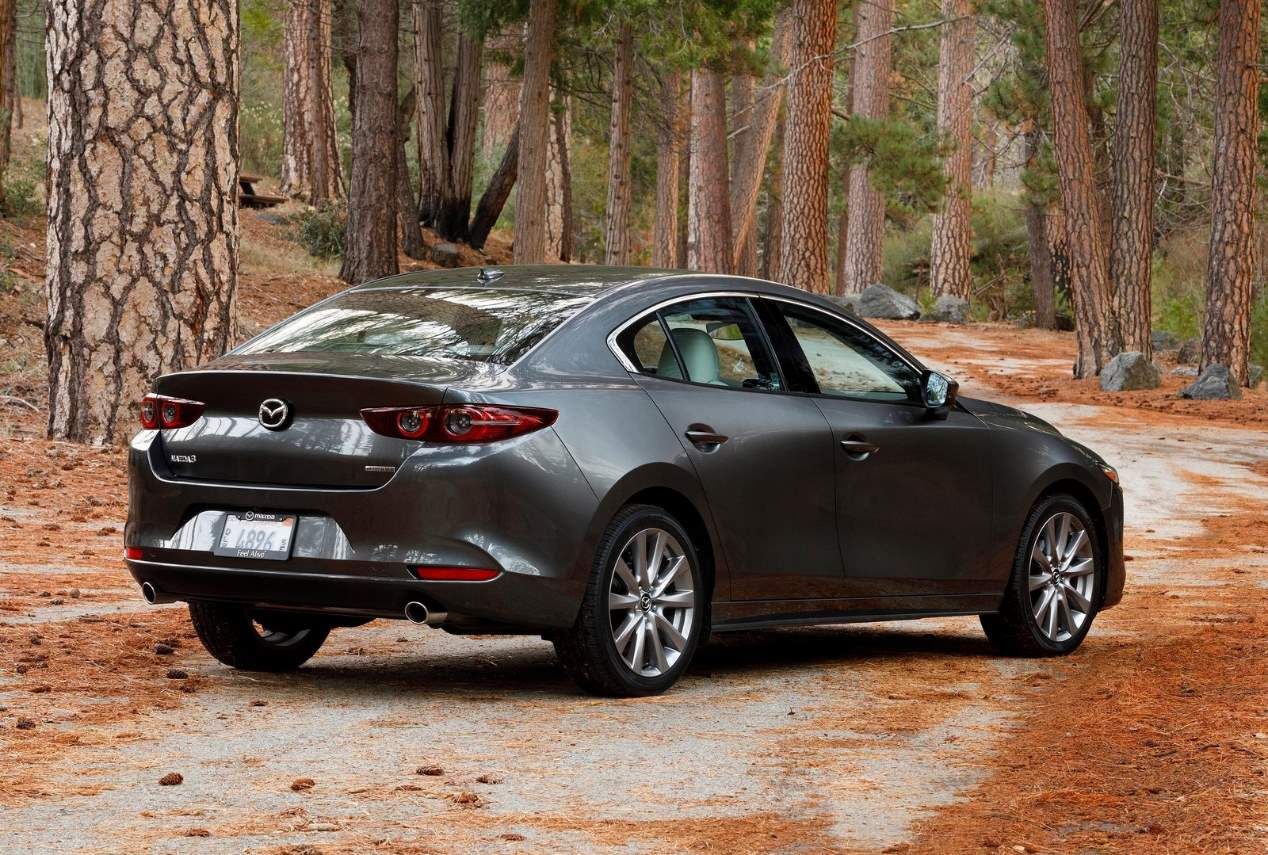 Las mejores berlinas de 2019, en fotos: Passat, Superb, A4, Mondeo...