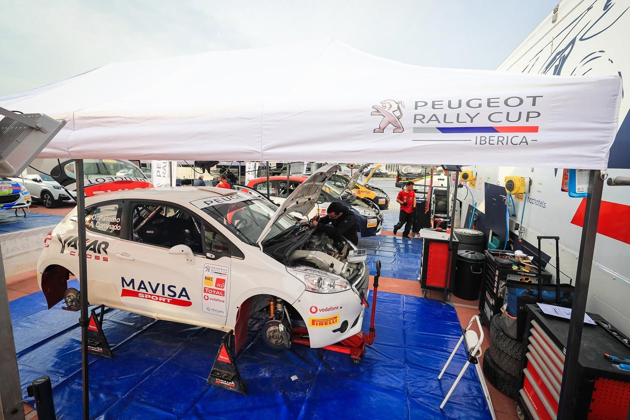 Probamos el Peugeot 208 R2 de rallyes