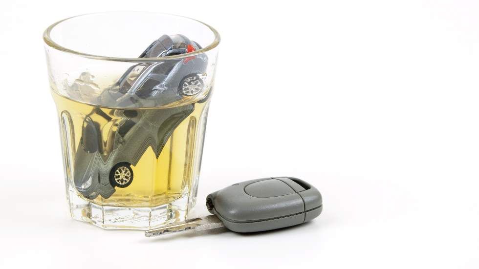 El 40 por ciento de los españoles reconoce haber conducido después de beber