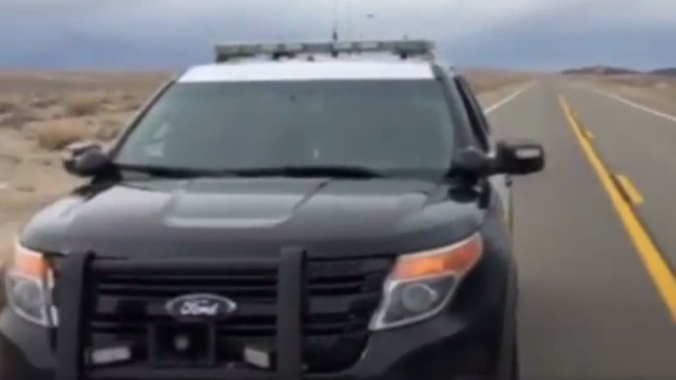 Un radar de la policía capta a un vehículo a más de 400 km/h