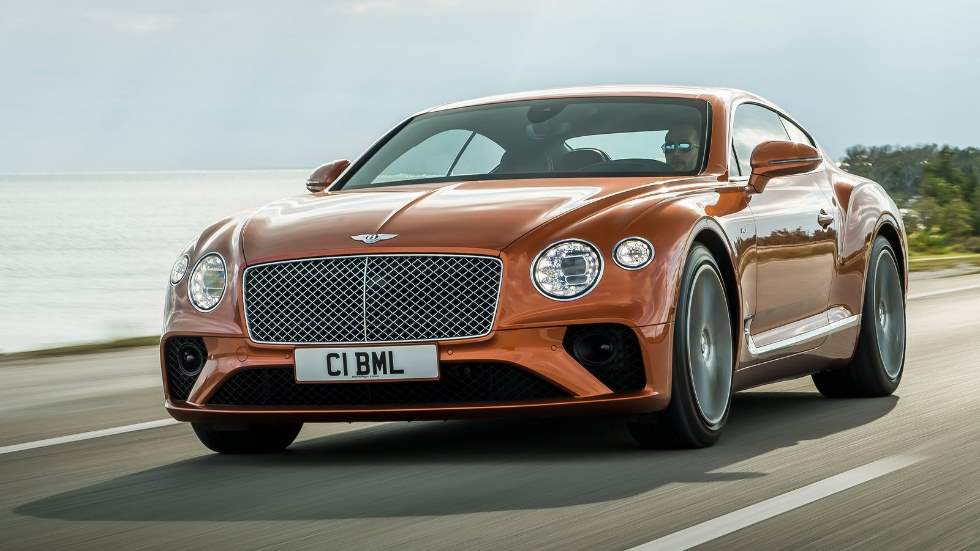 Bentley Continental GT V8 2020: deportividad con traje de etiqueta