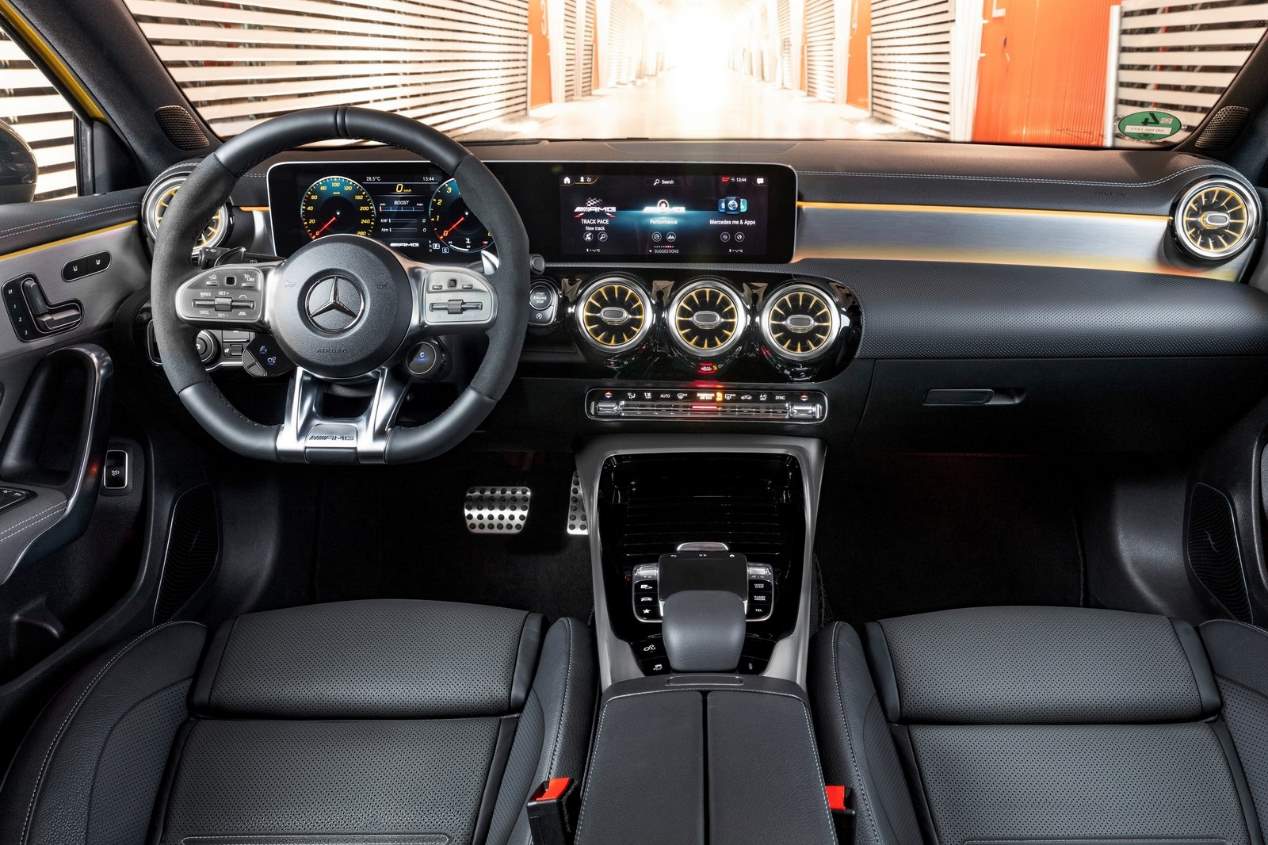 Mercedes-AMG A 45 4Matic 2019: el nuevo deportivo toma forma