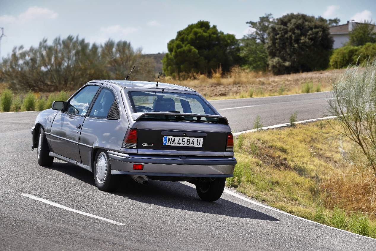 El Opel Kadett GSI (1984¬-1991), en fotos