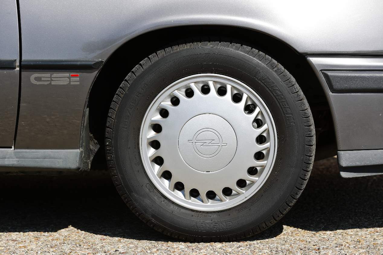 El Opel Kadett GSI (1984¬-1991), en fotos