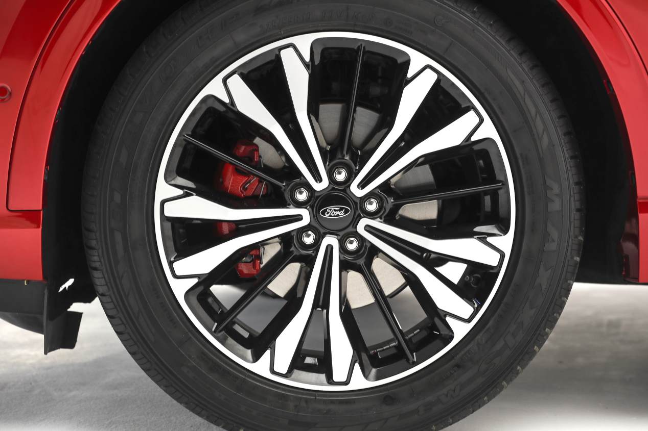 Ford Kuga 2019: todas las fotos oficiales del nuevo SUV compacto