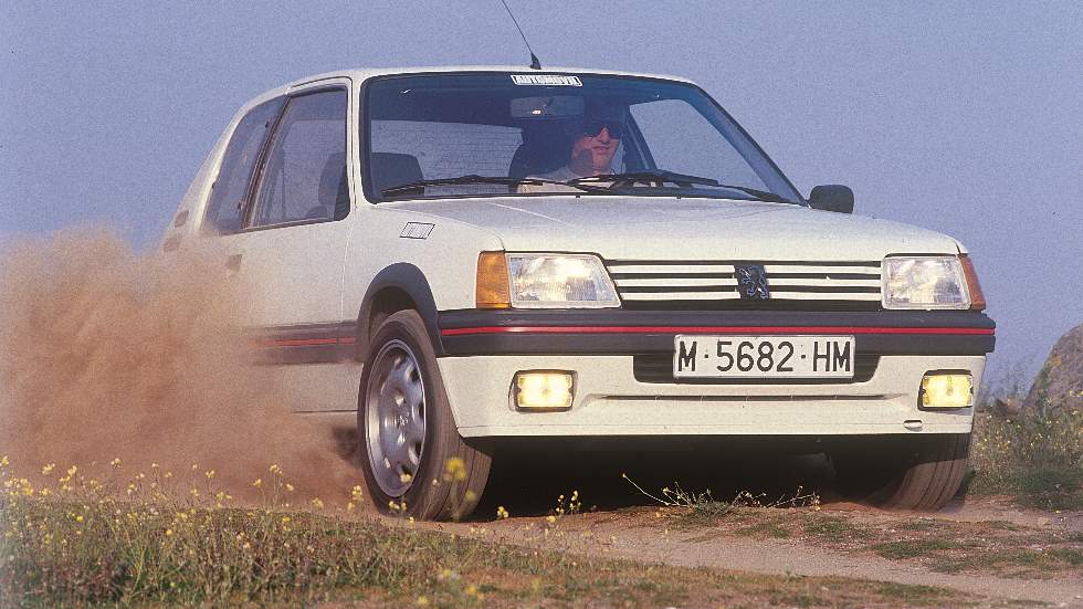 A prueba el Peugeot 205 GTI 1.9: pequeño gran corazón de león A prueba el Peugeot 205 GTI 1.9: pequeño gran corazón de león