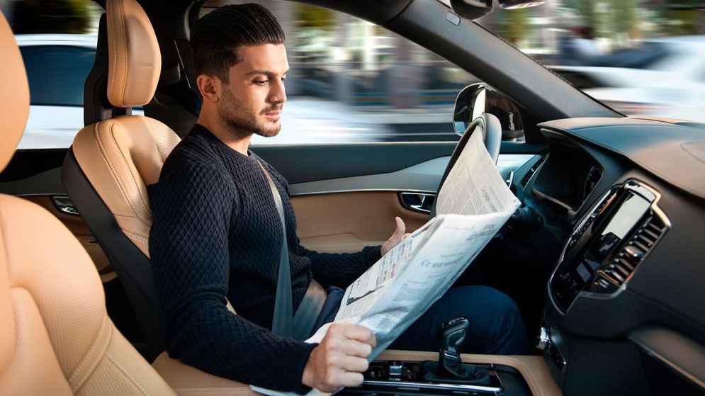 La conducción autónoma está aquí: Volkswagen, con un Golf eléctrico, y PSA ya la prueban