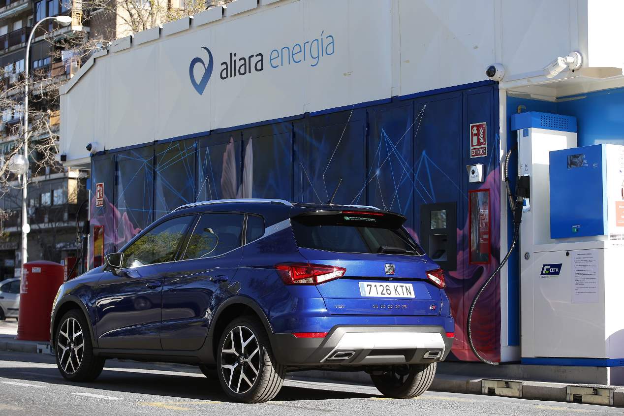 A prueba el Seat Arona TGI, el primer SUV del mundo híbrido de gas GNC y gasolina