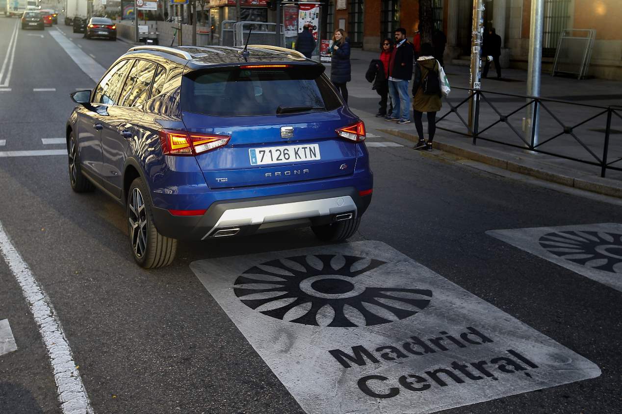 A prueba el Seat Arona TGI, el primer SUV del mundo híbrido de gas GNC y gasolina