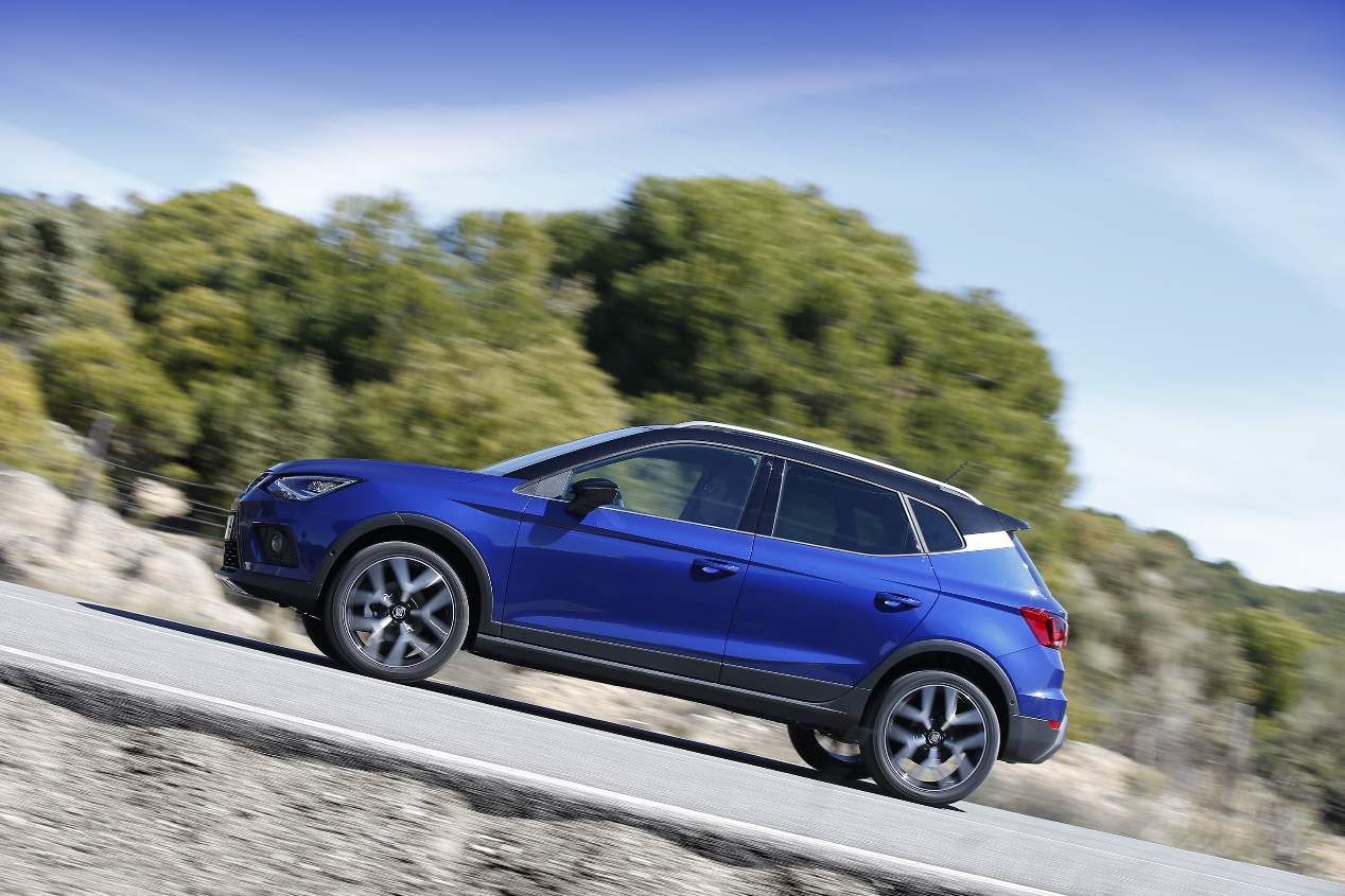 A prueba el Seat Arona TGI, el primer SUV del mundo híbrido de gas GNC y gasolina