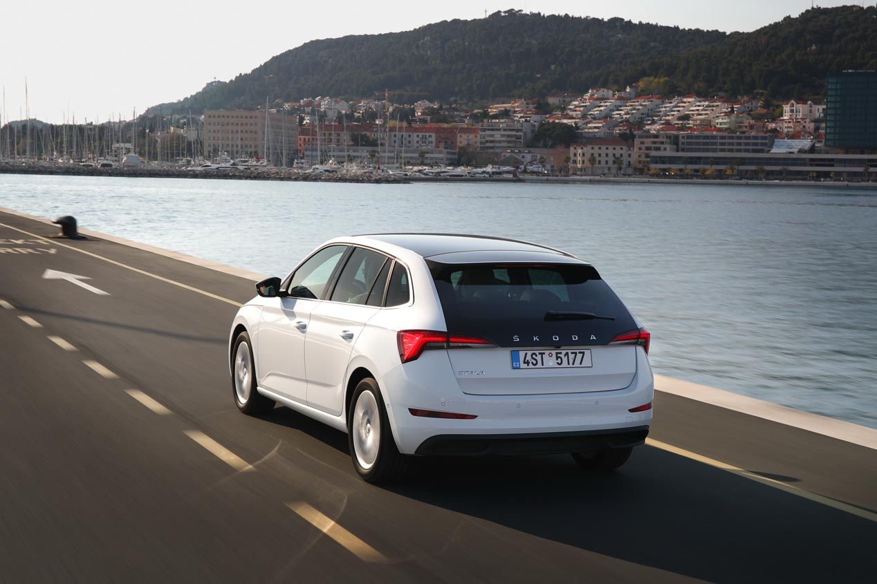 Skoda Scala: el nuevo compacto de la marca viene cargado de espacio y más diseño