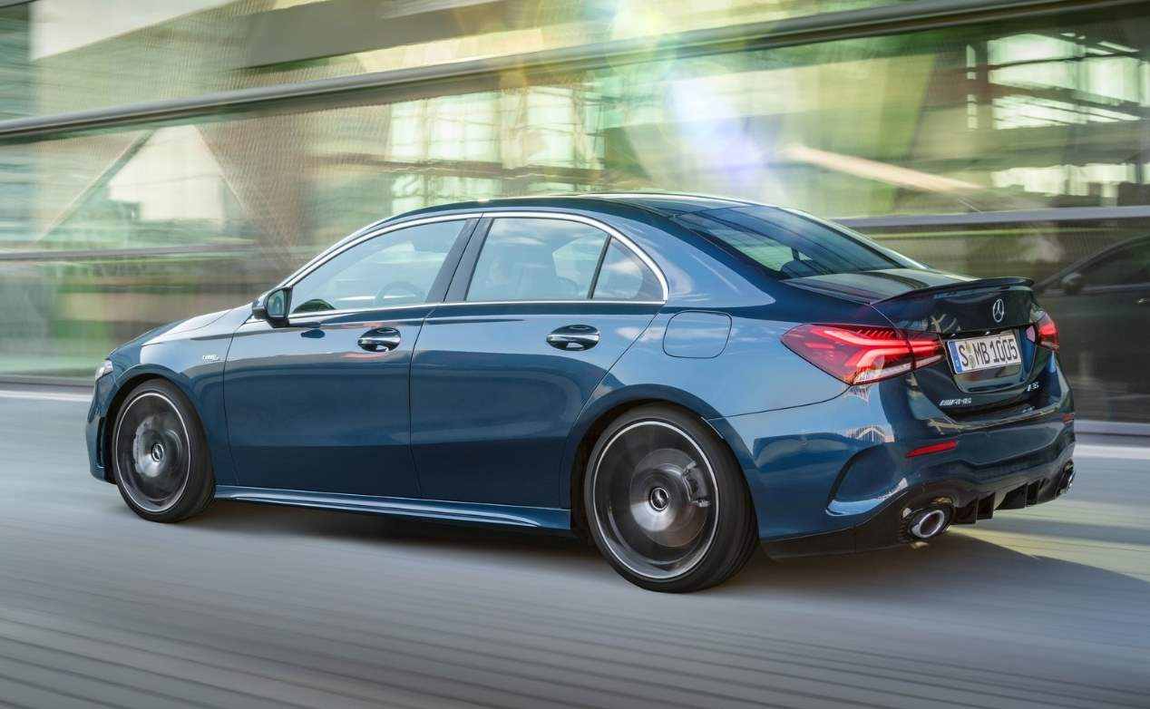 Todas las novedades de coches y SUV que se presentan este mes 