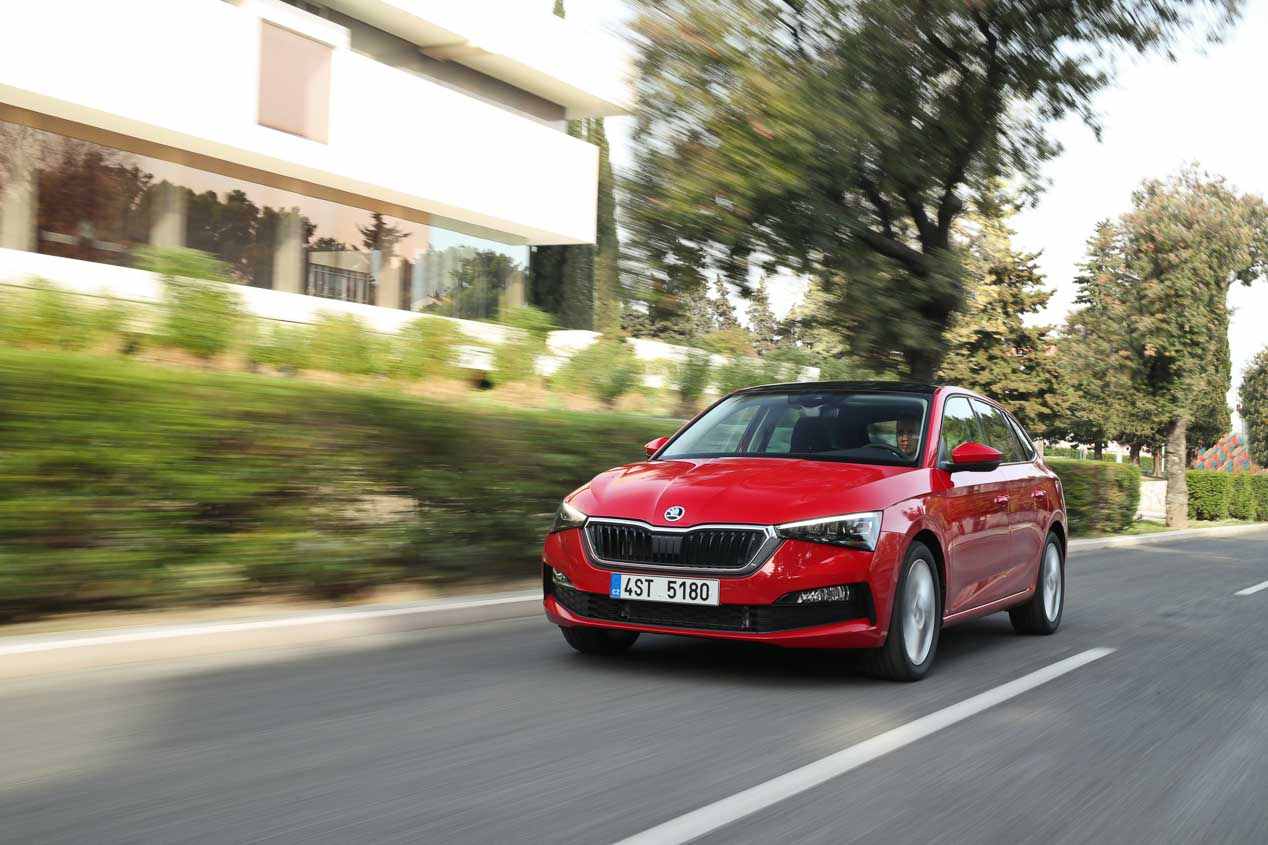 Todas las novedades de coches y SUV que se presentan este mes 