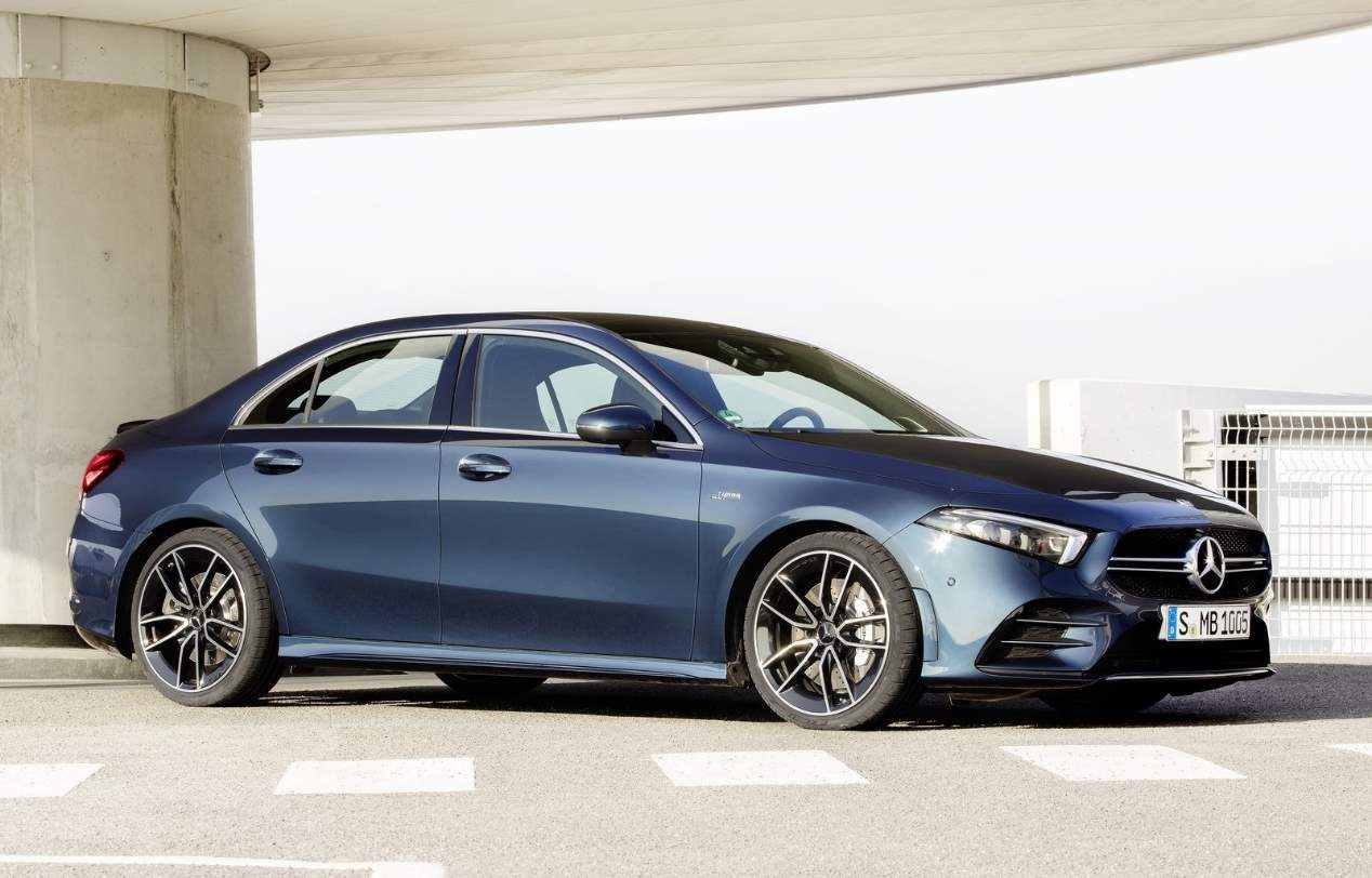 Todas las novedades de coches y SUV que se presentan este mes 
