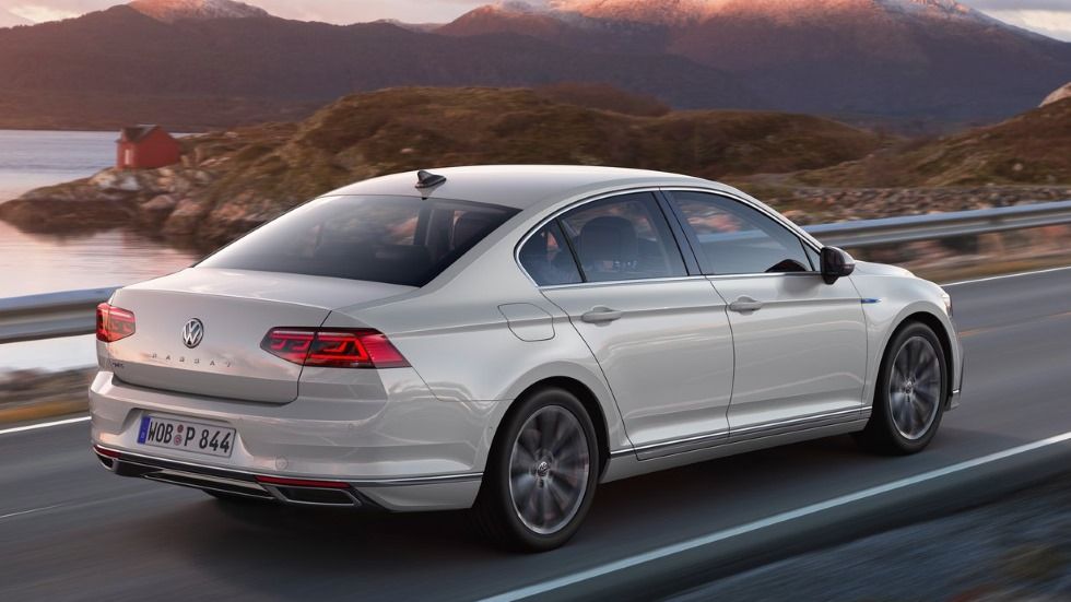 Volkswagen Passat 2019: más novedades y fotos de la nueva berlina 