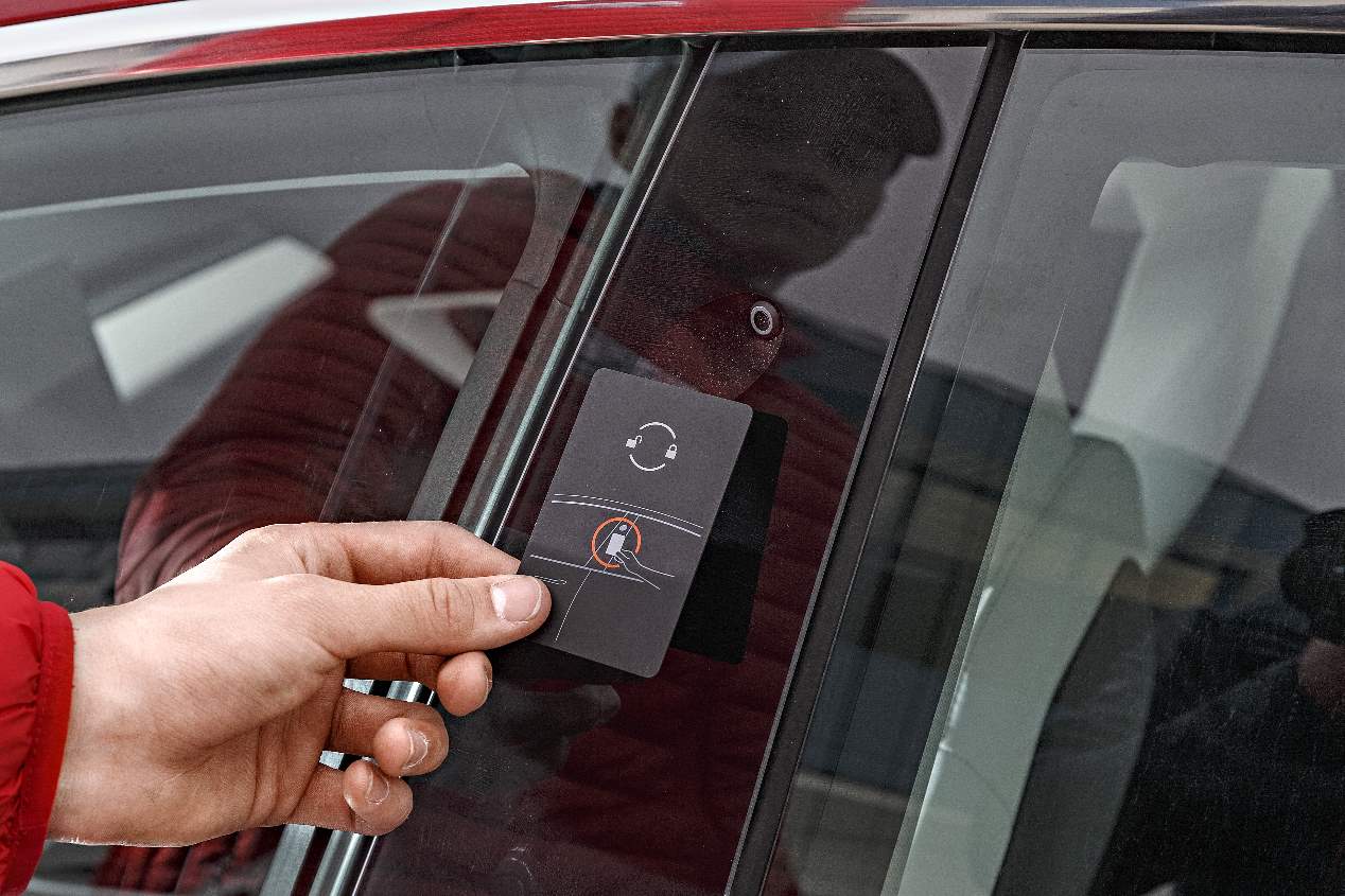 Comparativa de eléctricos: Tesla Model 3 vs Hyundai Kona EV