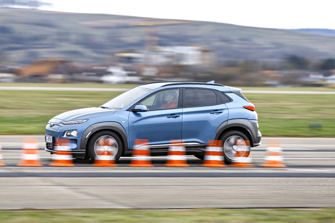 Comparativa de eléctricos: Tesla Model 3 vs Hyundai Kona EV