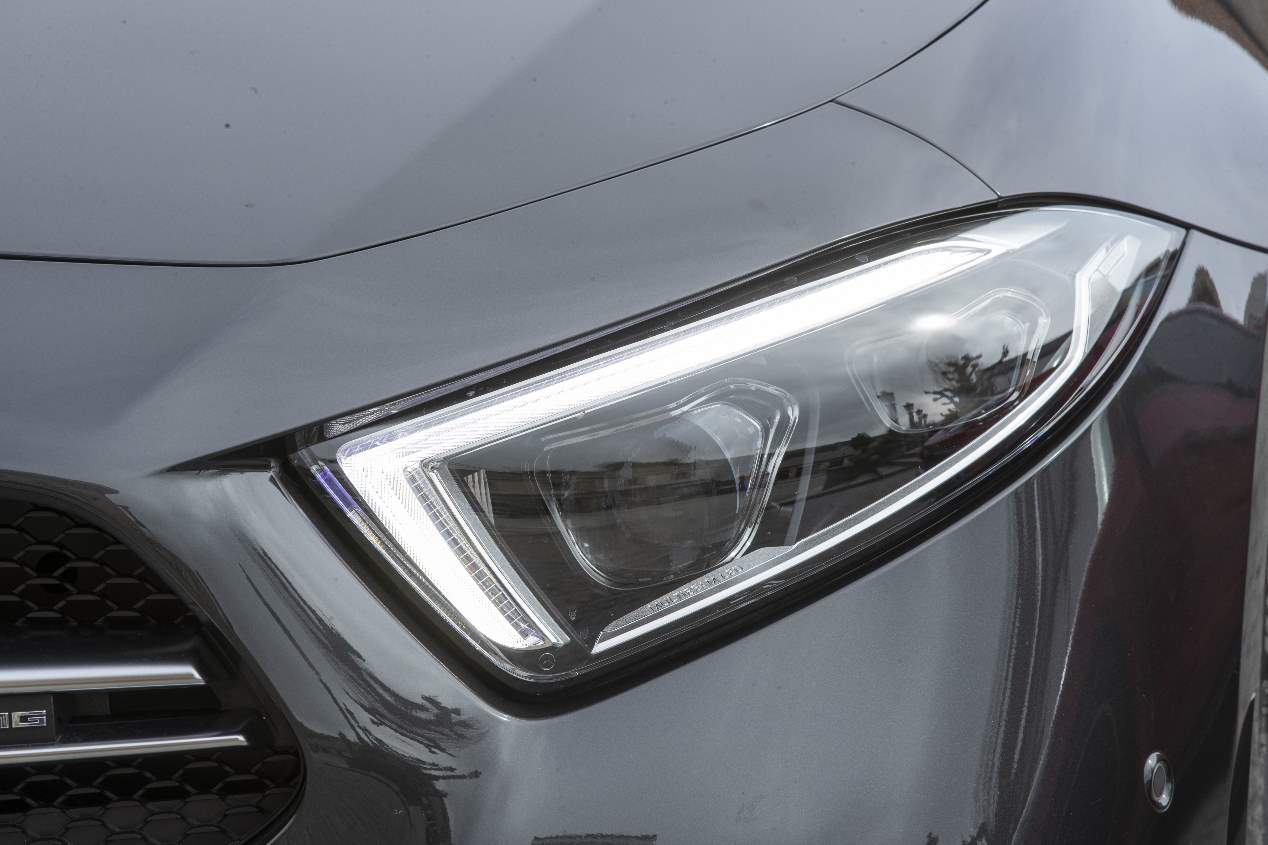 Mercedes-AMG CLS 53 vs Porsche Panamera GTS: dos berlinas deportivas, frente a frente