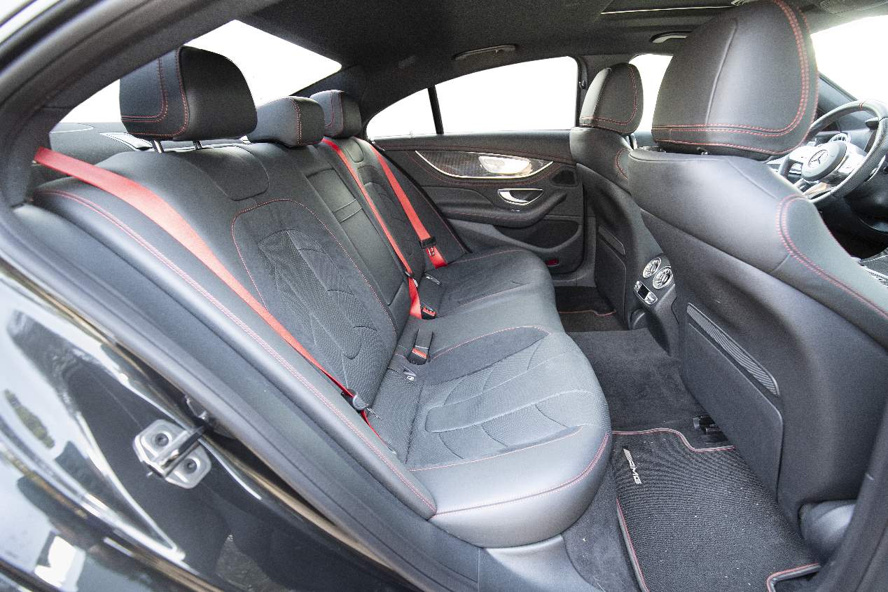 Mercedes-AMG CLS 53 vs Porsche Panamera GTS: dos berlinas deportivas, frente a frente