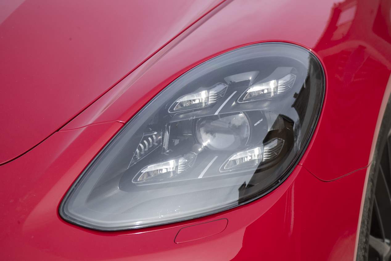 Mercedes-AMG CLS 53 vs Porsche Panamera GTS: dos berlinas deportivas, frente a frente