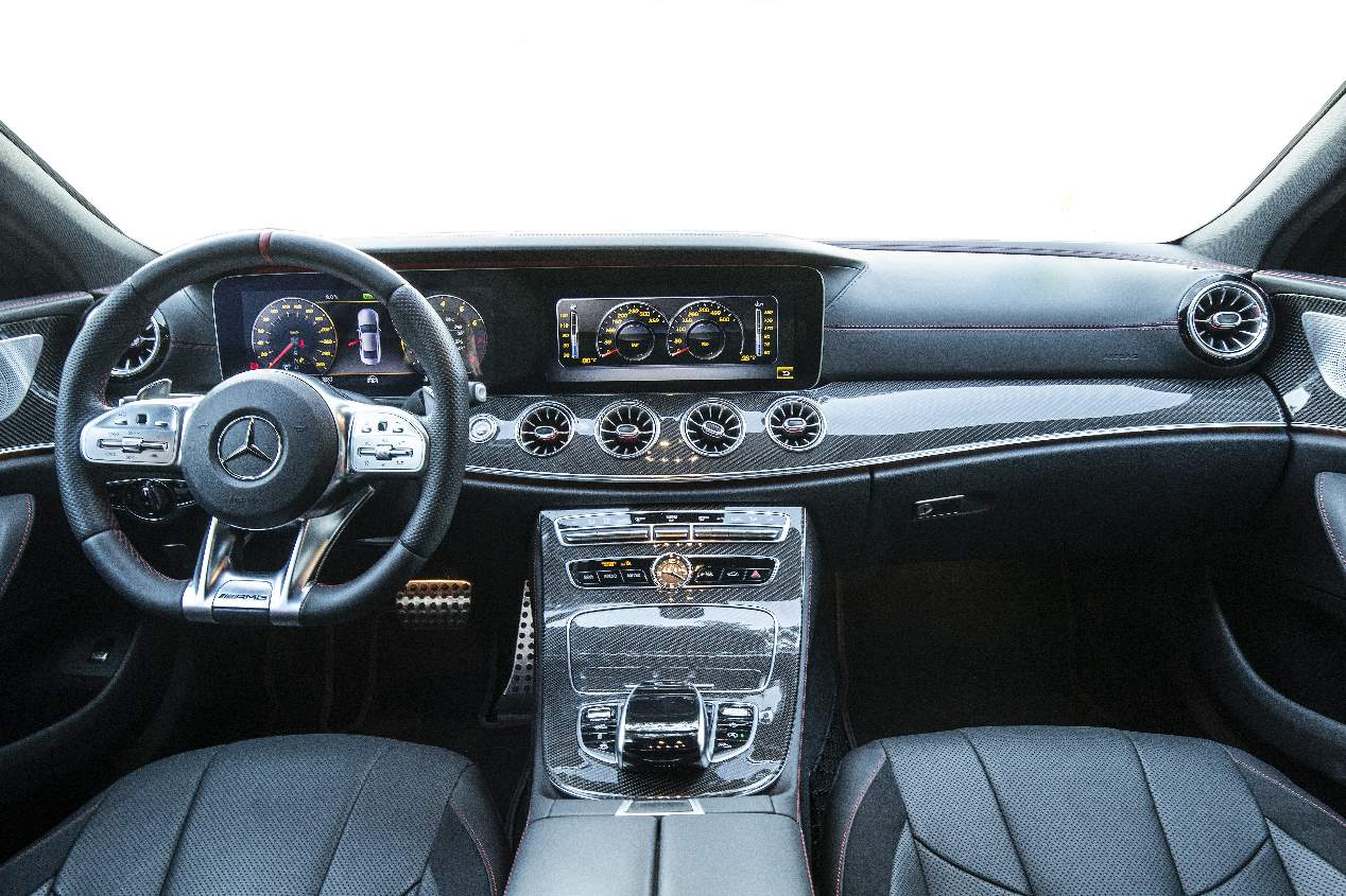 Mercedes-AMG CLS 53 vs Porsche Panamera GTS: dos berlinas deportivas, frente a frente