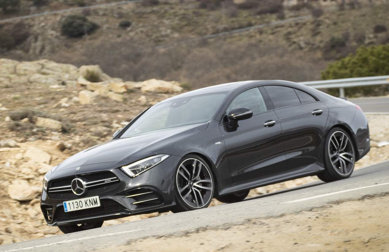 Mercedes-AMG CLS 53 vs Porsche Panamera GTS: dos berlinas deportivas, frente a frente